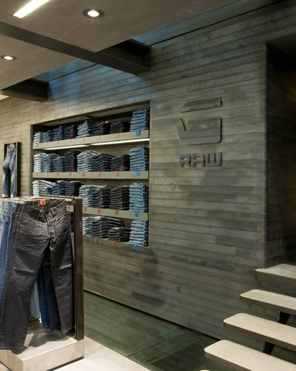 2014 G-Star monobrand store PCH Amsterdam 2