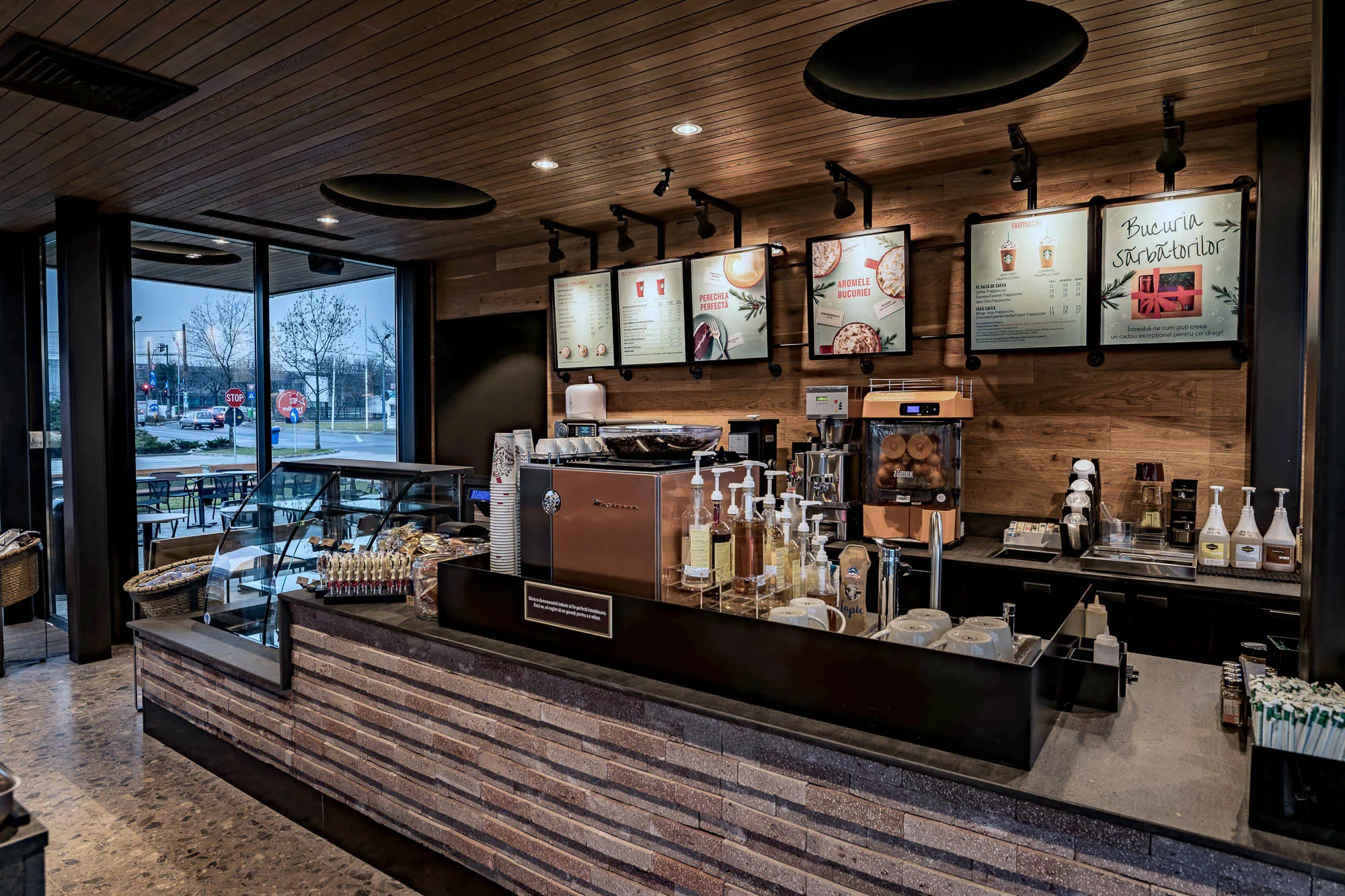 Starbucks ROE Bucharest Militari DT 15